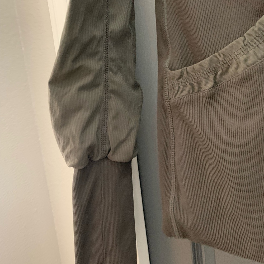 Olive Green Lululemon Women's Reversible Jacket - Picture 4 of 7